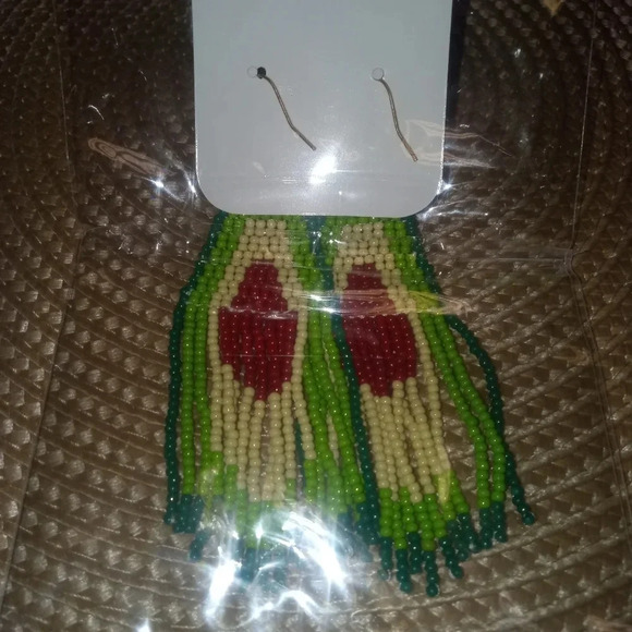 Avocado dangle earrings - Picture 4 of 4